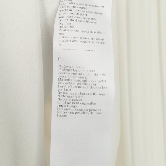 O’2nd White Pleated Blue-Striped Sleeveless Blouse - Picture 11 of 12